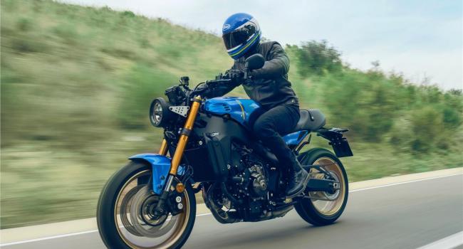 XSR900
