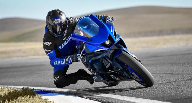 YZF-R7